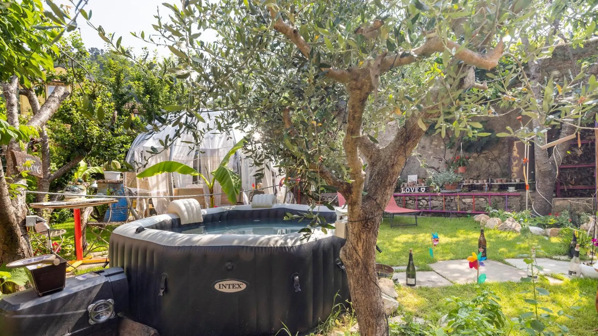 Sky Room - Carrara Bubble Room Tuscany Nel Ex Convento Delle Suore 0*,  Italy